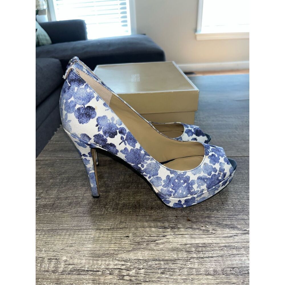 Michael by Michael Kors York Platform Blue printed canvas Heels Size 10 With Box - Picture 3 of 6